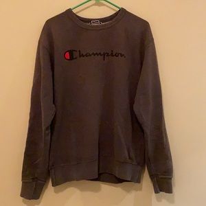 Champion crewneck, size medium.